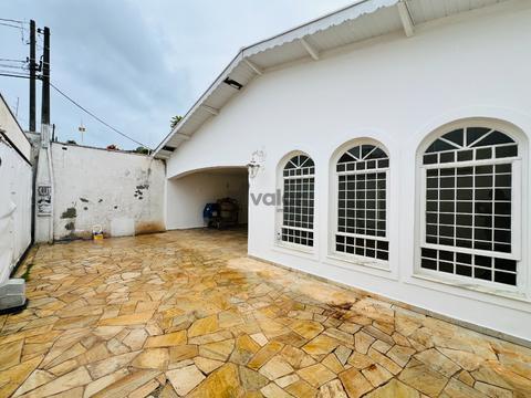 Casa à venda em Campinas, Jardim Guarani, com 3 quartos, com 222 m²