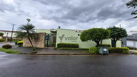 Casa à venda e para alugar em Campinas, Parque Alto Taquaral, com 4 suítes, com 303 m²