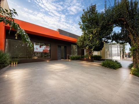 Casa à venda em Campinas, Jardim das Paineiras, com 6 quartos, com 325 m²