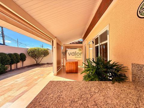 Casa à venda em Campinas, Parque Alto Taquaral, com 4 quartos, com 190 m²