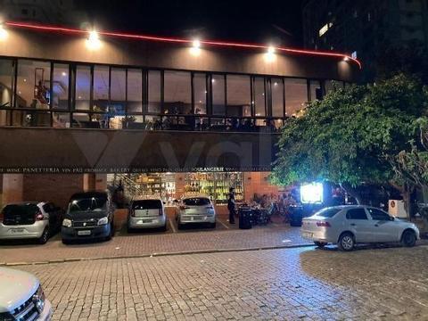 Salão à venda e para alugar em Campinas, Cambuí, com 450 m²