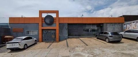 Casa para alugar em Campinas, Taquaral, com 6 quartos, com 583 m²