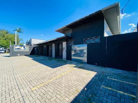 Casa à venda em Campinas, Nova Campinas, com 8 quartos, com 272 m²