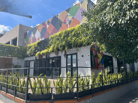 Salão para alugar em Campinas, Cambuí, com 403 m²