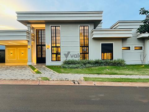 Casa à venda em Paulínia, Parque Brasil 500, com 3 suítes, com 223 m², Residencial Royal Garden