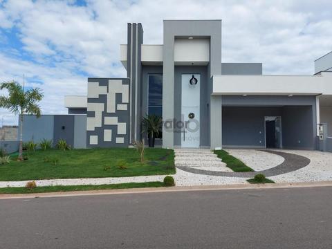 Casa à venda em Valinhos, Jardim América, com 3 suítes, com 180 m²