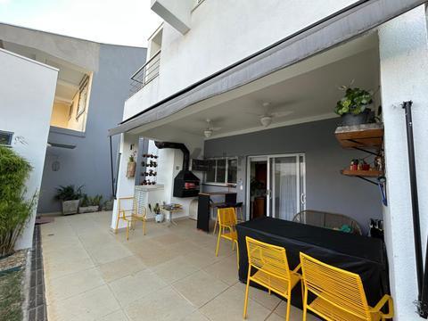 Casa à venda em Campinas, Parque das Flores, com 3 quartos, com 124 m²