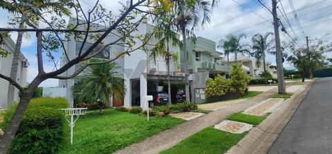 Casa à venda em Campinas, Loteamento Alphaville Campinas, com 3 suítes, com 275 m²