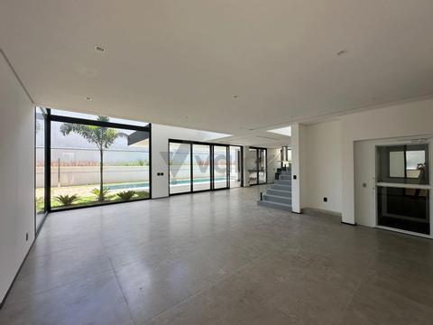 Sobrado à venda em Campinas, Alphaville Dom Pedro, com 4 suítes, com 374 m²