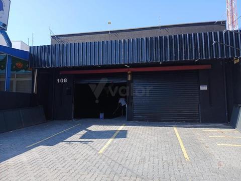 Salão para alugar em Campinas, Taquaral, com 180 m²